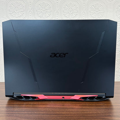 Portátil para juegos ASUS ROG STRIX G513 de 15,6" 300 Hz 1080P - Recertificado